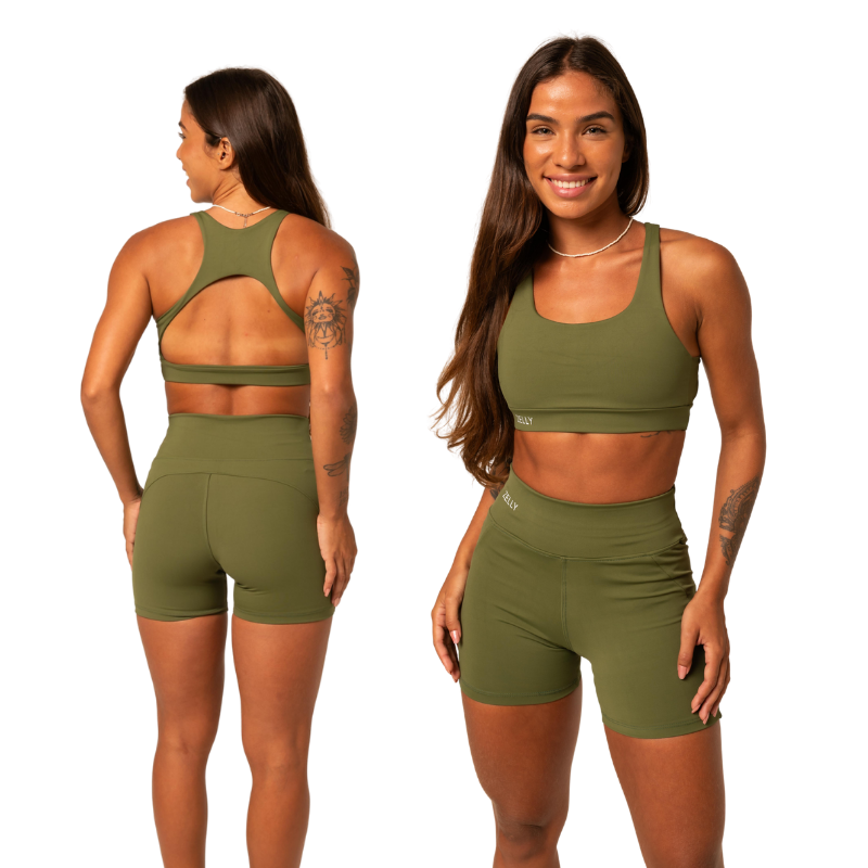 Conjunto verde musgo